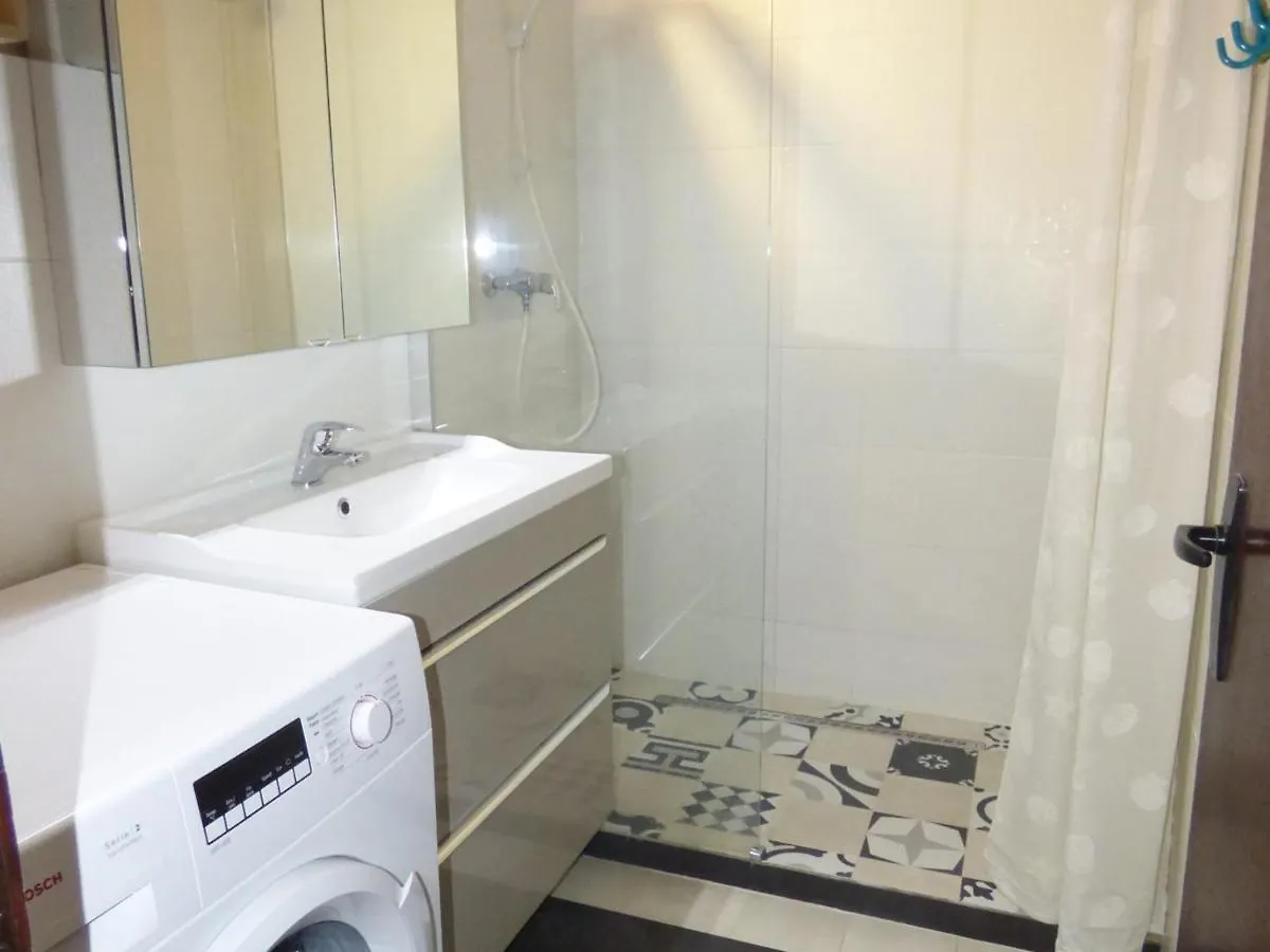 Appartement Rdc Moderne 4 Pers, Terrasse, Clim, Proche Commodites, Saintes-Maries-De-La-Mer - Fr-1-475-7