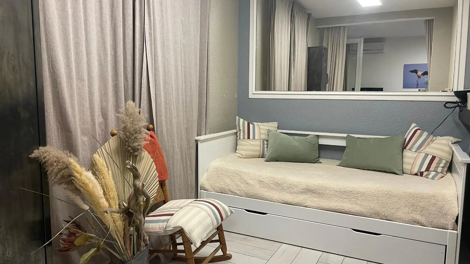 Apartment Appartement Rdc Moderne 4 Pers, Terrasse, Clim, Proche Commodites, Saintes-Maries-De-La-Mer - Fr-1-475-7